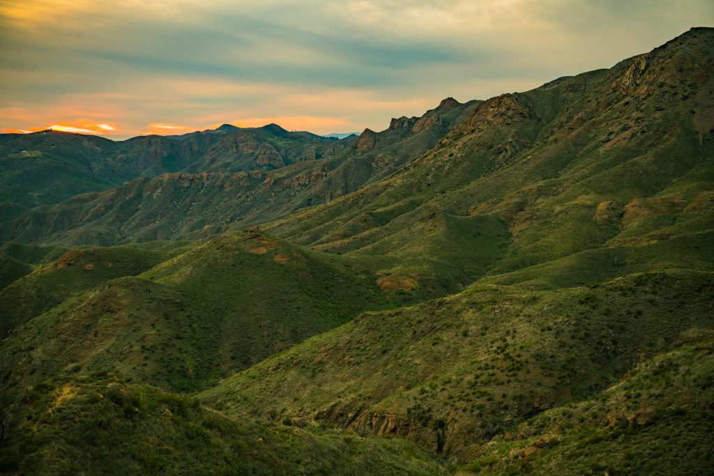 رحلة الجبل الأخضر مع مرشد من الكواسر