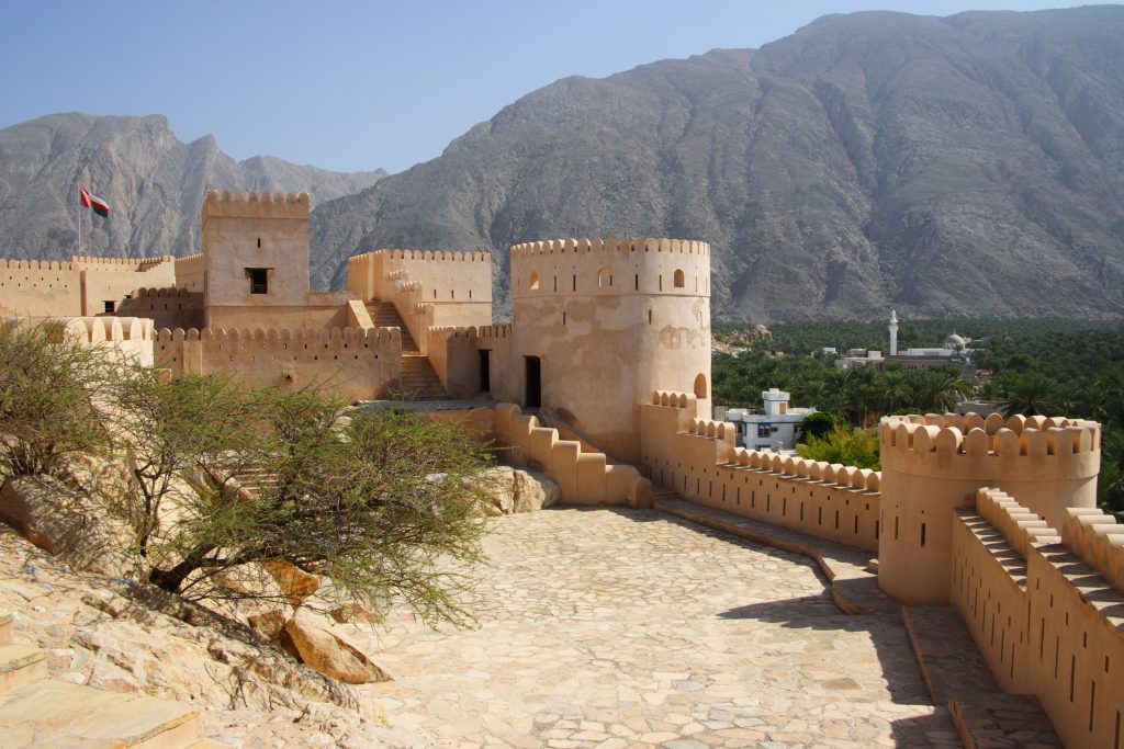 جولات سياحية تاريخية في عُمان مع الكواسر