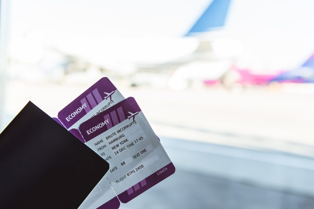 كيفية حجز تذاكر طيران رخيصة؟